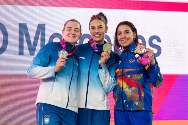 JS Santa Fe 202: NATACIÓN | DOS OROS, UNA PLATA Y CUATRO BRONCES EN EL INICIO DE LA COMPETENCIA
