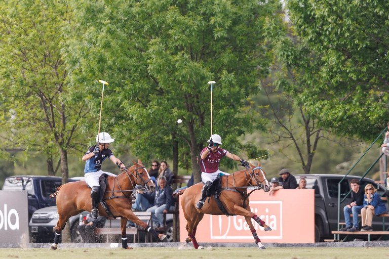 Polo masculino: ABIERTO DE TORTUGAS | GANARON LA NATIVIDAD LA DOLFINA Y LA ZETA KAZAK