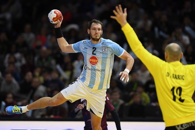Handball Masculino: ARGENTINA CAYÓ 21:17 ANTE CATAR Y LUCHARÁ POR PASAR DE RONDA