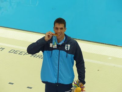 Natación: FEDERICO GABRICH GANÓ UN FESTEJADÍSIMO ORO