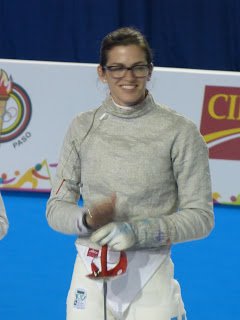 Esgrima: BELÉN PÉREZ MAURICE Y RICARDO BUSTAMANTE SUMARON DOS BRONCES PARA ARGENTINA