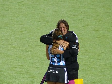 Hockey sobre césped:: EN LA WORLD LEAGUE ROSARIO 2015, ARGENTINA SUPO JUGAR “SU” PARTIDO Y LE GANÓ A HOLANDA EN CUARTOS DE FINAL