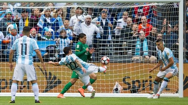 Fútbol: LA SELECCIÓN ARGENTINA LE GANÓ A BOLIVIA Y FINALIZÓ PRIMERA E INVICTA EN SU GRUPO