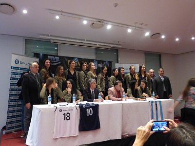 Voley femenino: VIDEOS DE LA PRESENTACIÓN OFICIAL DE LAS PANTERAS