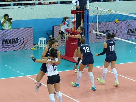 Voley femenino: LAS PANTERAS TRIUNFARON Y ENCABEZAN LAS POSICIONES EN EL PREOLÍMPICO DE BARILOCHE